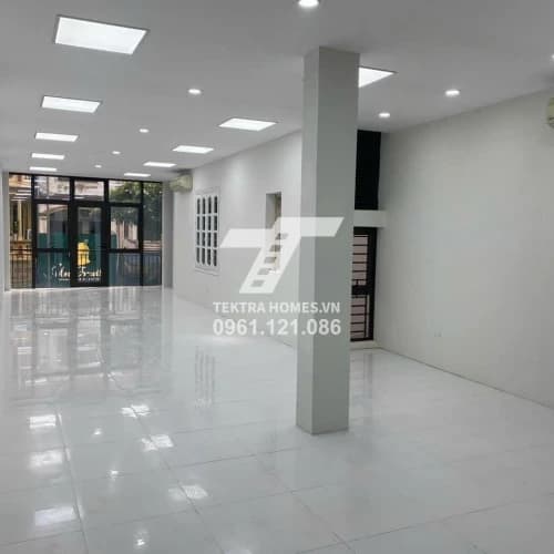 Cho thuê tòa văn phòng 80m2x4 tầng ngay Thụy Khuê