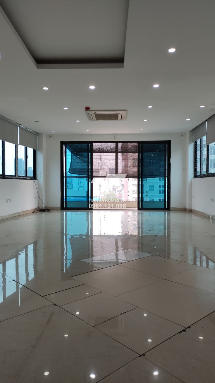 Cho thuê văn phòng đường Hoàng Ngân