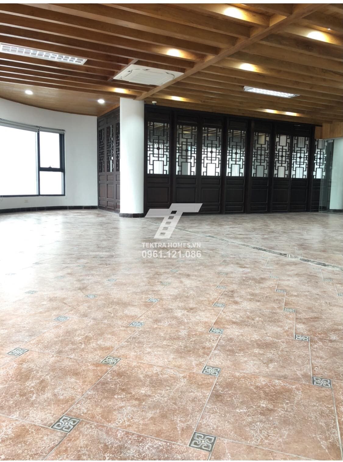 Cho thuê văn phòng 200m2 mặt đương Trần Thái Tông