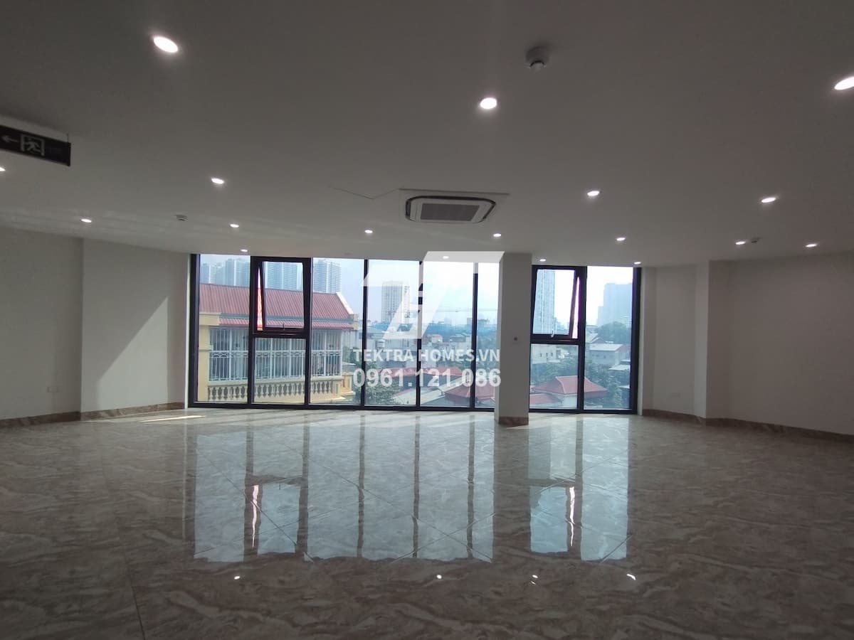 Cho thuê tòa nhà làm văn phòng 6x80m2 tại Phúc Diễn