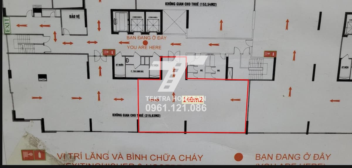 Cho thuê sàn tầng 1 chân đế chung cư mặt đường Phạm Văn Đồng