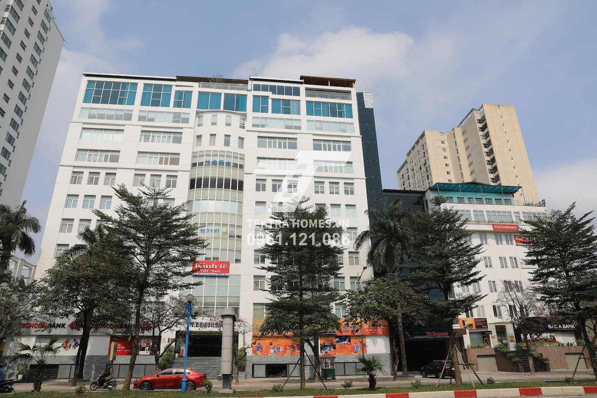 Tòa văn phòng cho thuê hạng C - VET building Hoàng Quốc Việt