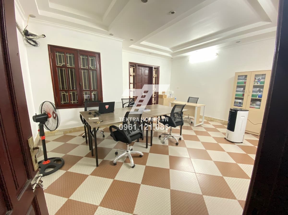 Cho thuê văn phòng sẵn nội thất phố Nghĩa Đô Cầu Giấy