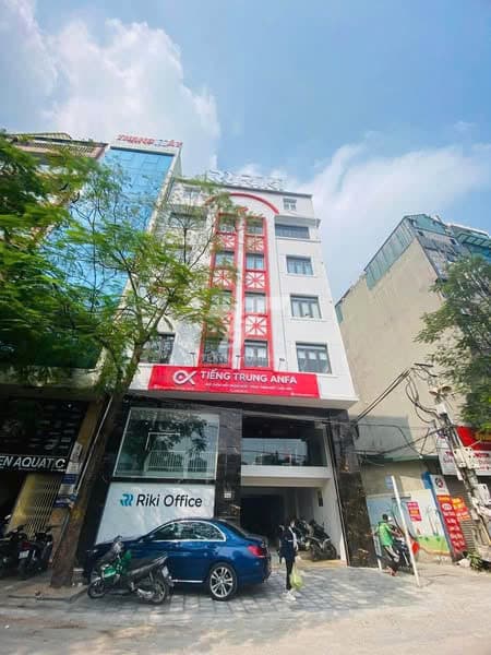 Văn phòng mặt đường Quan Hoa