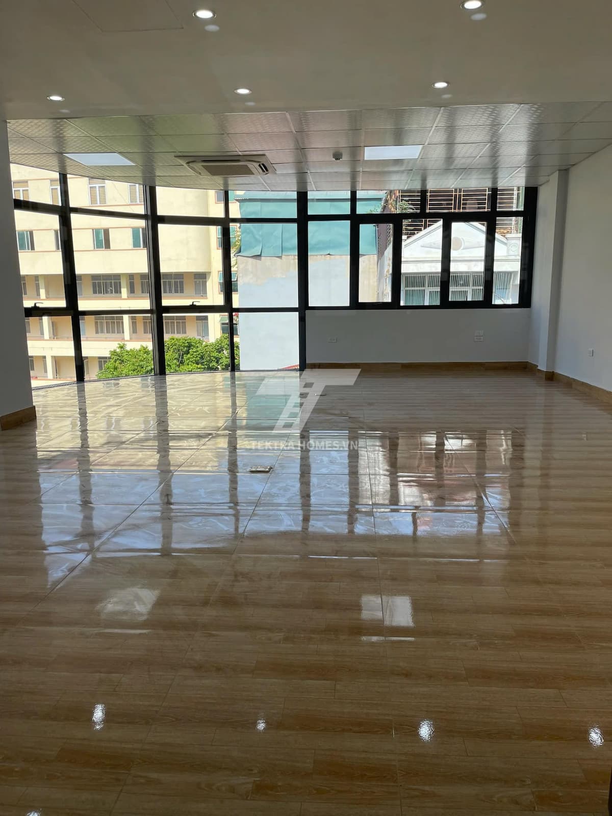 Cho thuê văn phòng, MBKD đường Nguyễn Thị Định