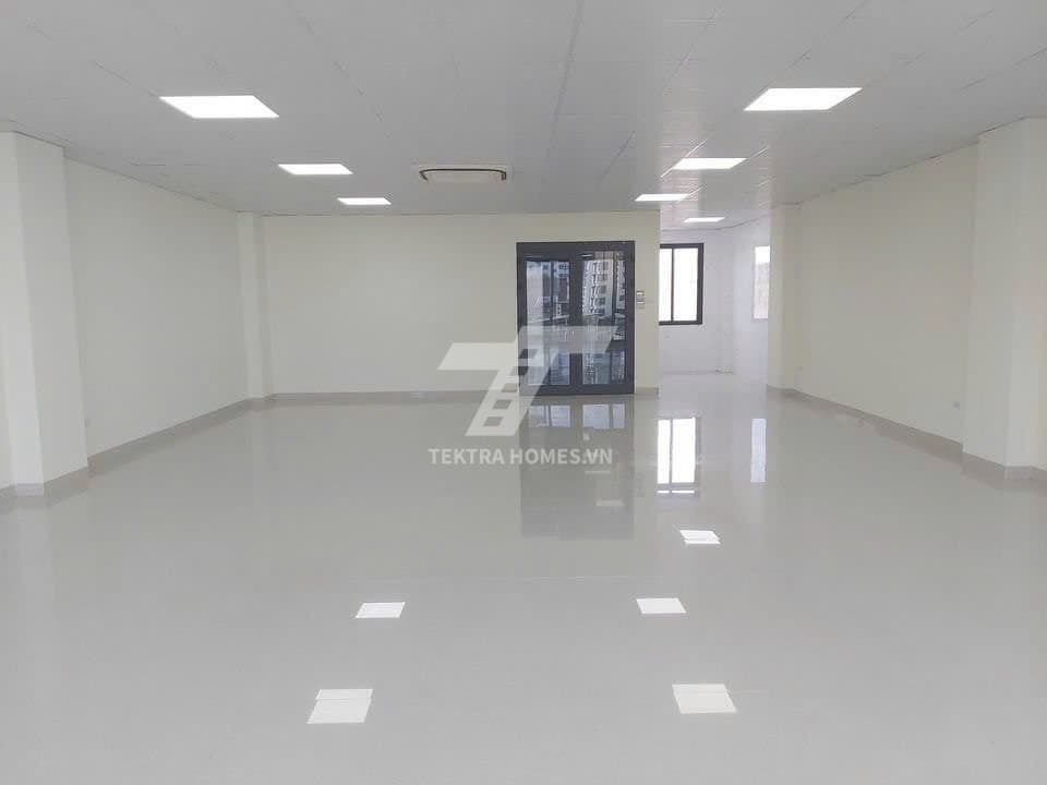 Cho thuê văn phòng mặt đường Kim Mã