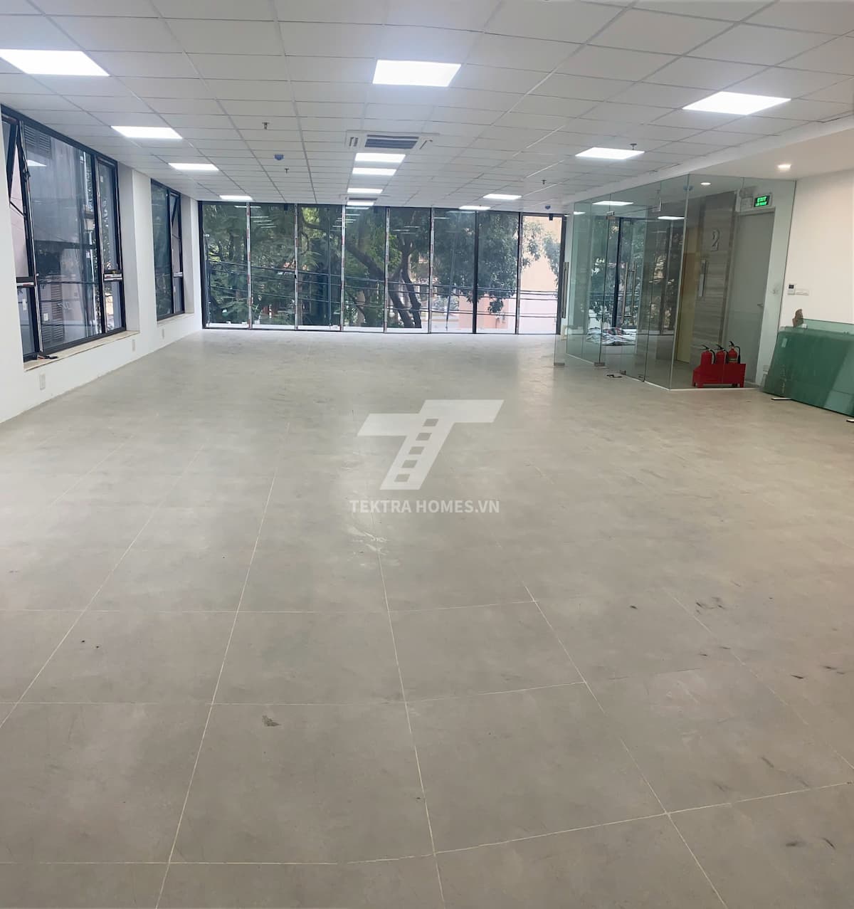 Cho thuê văn phòng mặt đường Hoàng Ngân