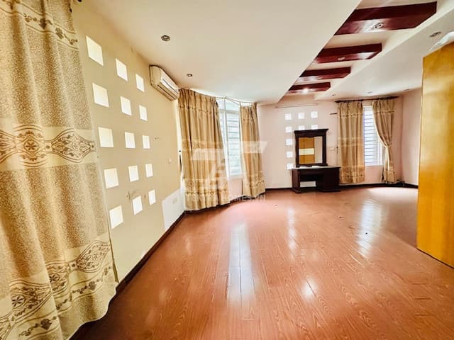Cho thuê nguyên căn 120m2 x 6 tầng tại Mỹ Đình