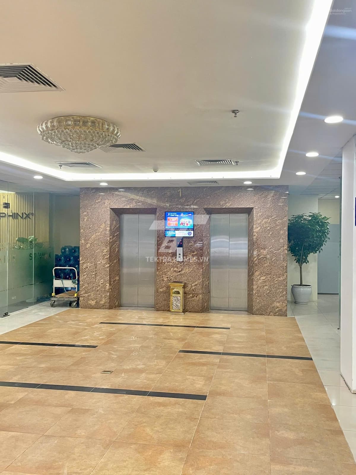 Tòa Hoàng Linh building (HL Tower) ngõ 82 Duy Tân