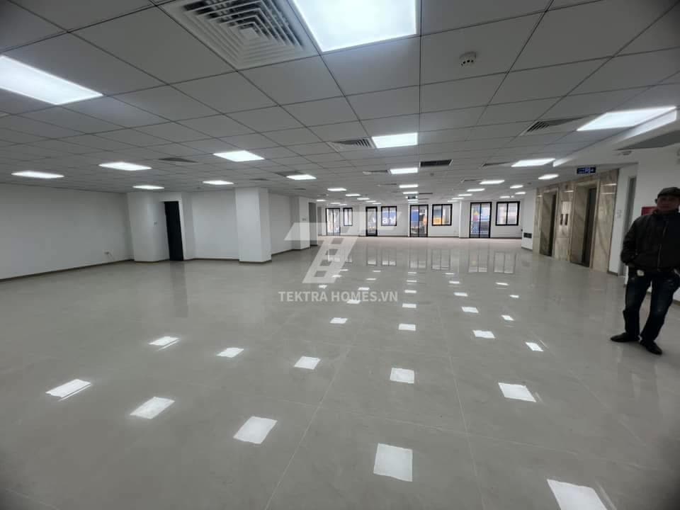 Cho thuê văn phòng mặt đường Trường Chinh