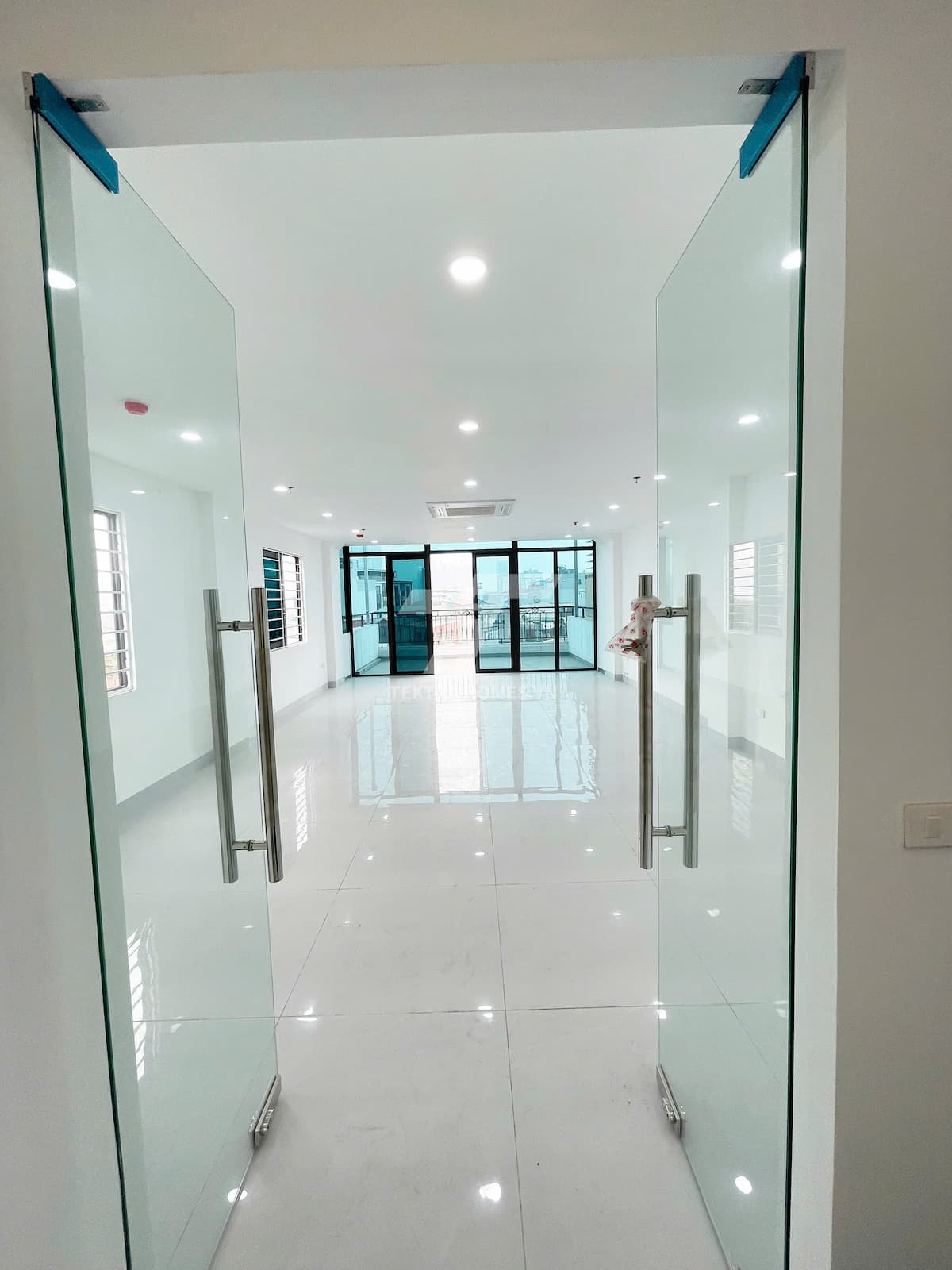 Cho thuê văn phòng mặt đường Mỹ Đình