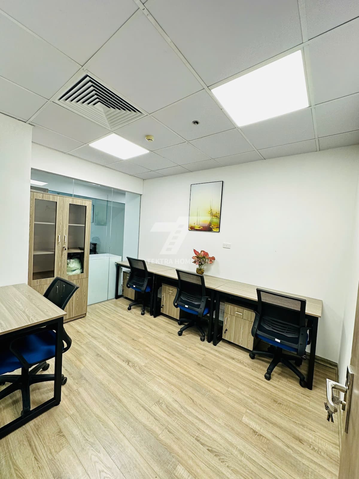 Cho thuê văn phòng trọn gói tại toà HL Building Ngõ 82 Duy Tân