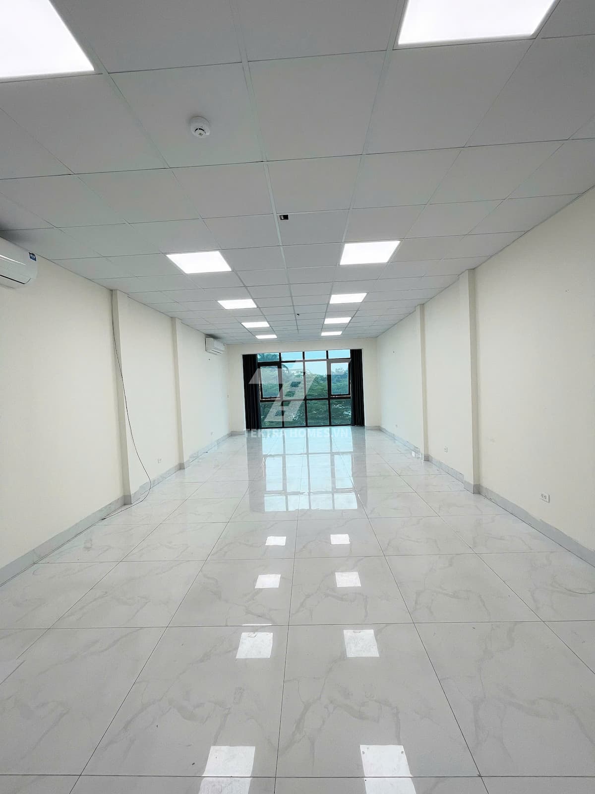 Cho thuê văn phòng phố Trần Vỹ