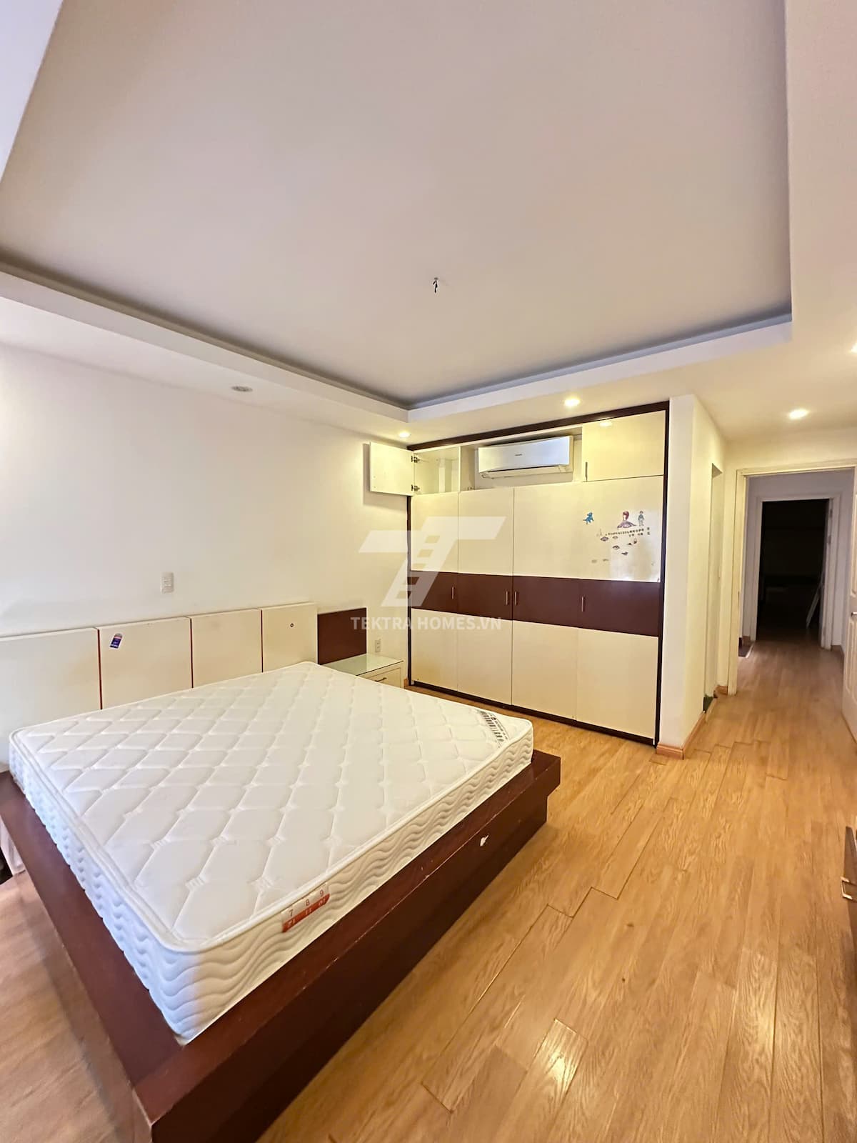 Cho thuê nguyên văn tại phố Đông Me