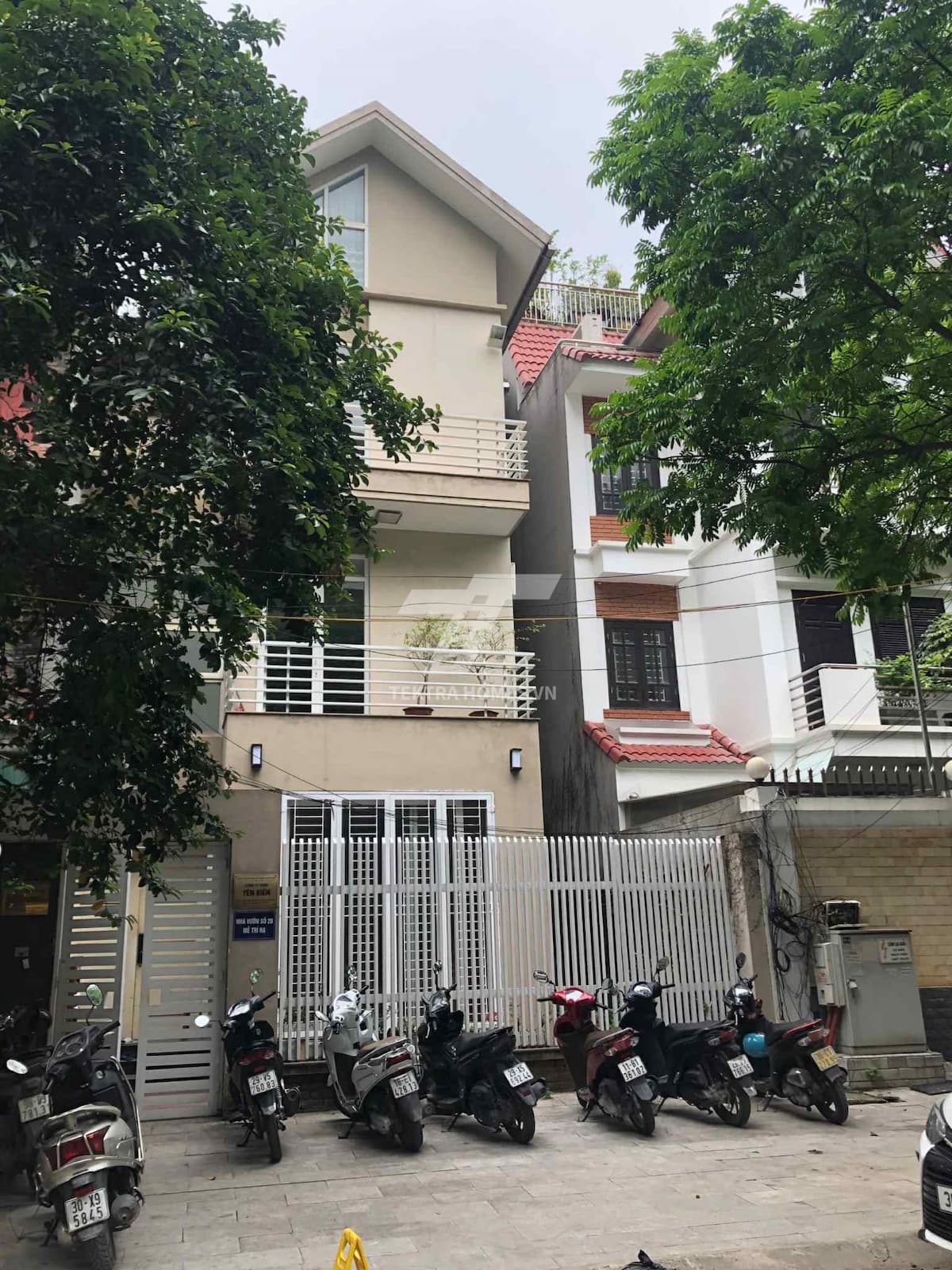 Cho thuê văn phòng tầng 1+2 phố Mễ Trì Hạ