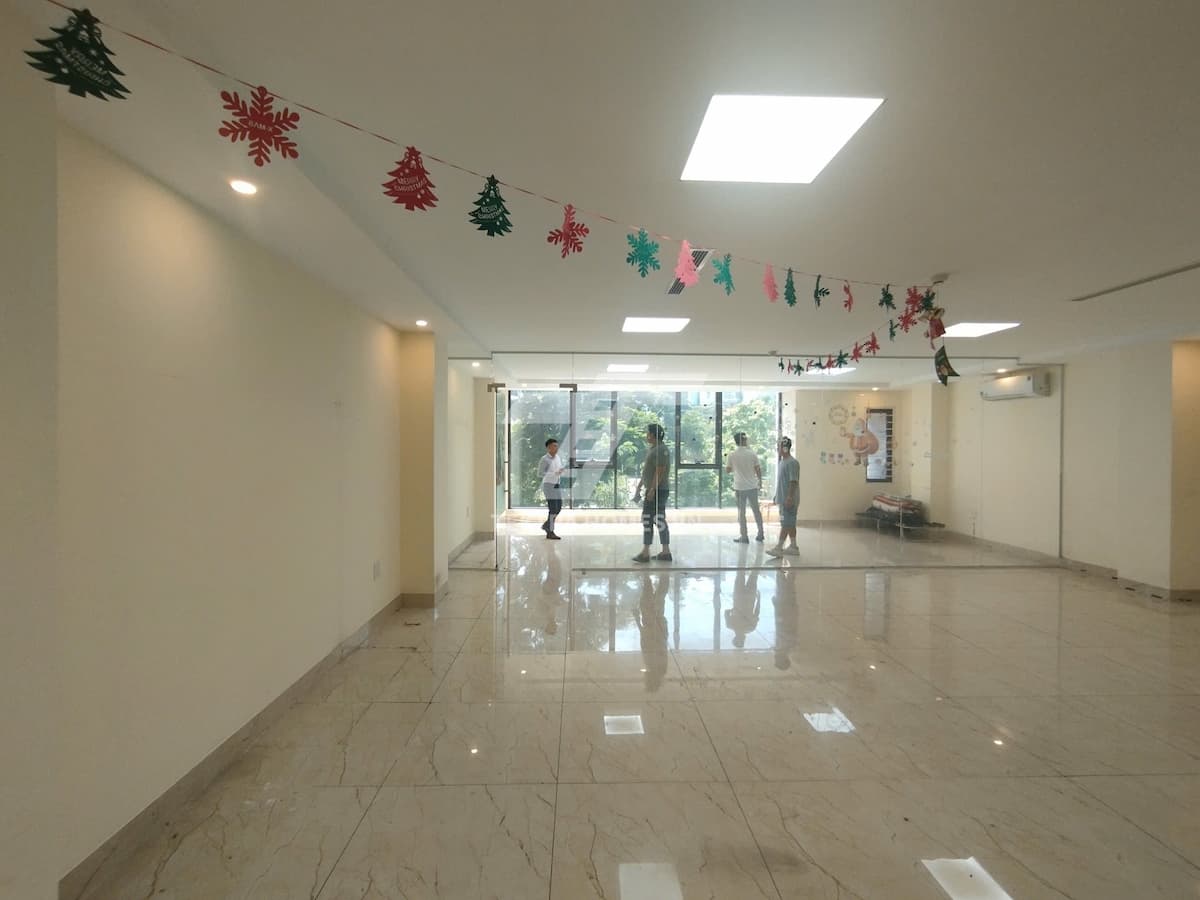 Cho thuê văn phòng tòa Lê Xuân Building Dịch Vọng Hậu