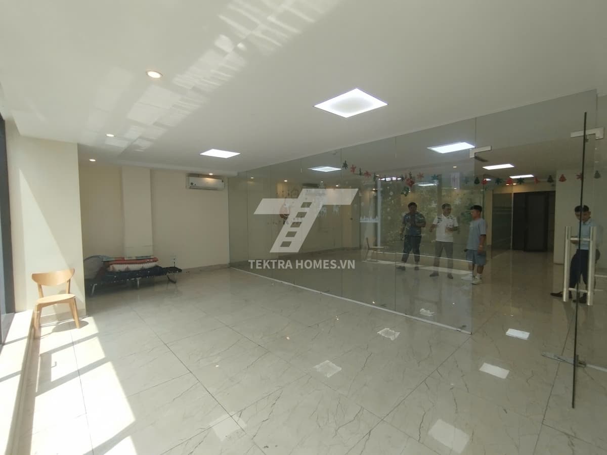 Cho thuê văn phòng tòa Lê Xuân Building Dịch Vọng Hậu