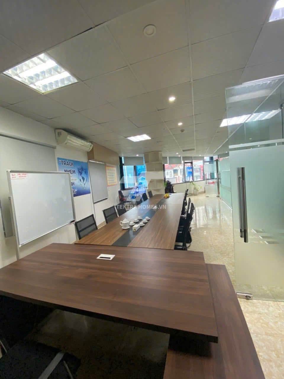 Cho thuê văn phòng đường Nguyễn Hoàng