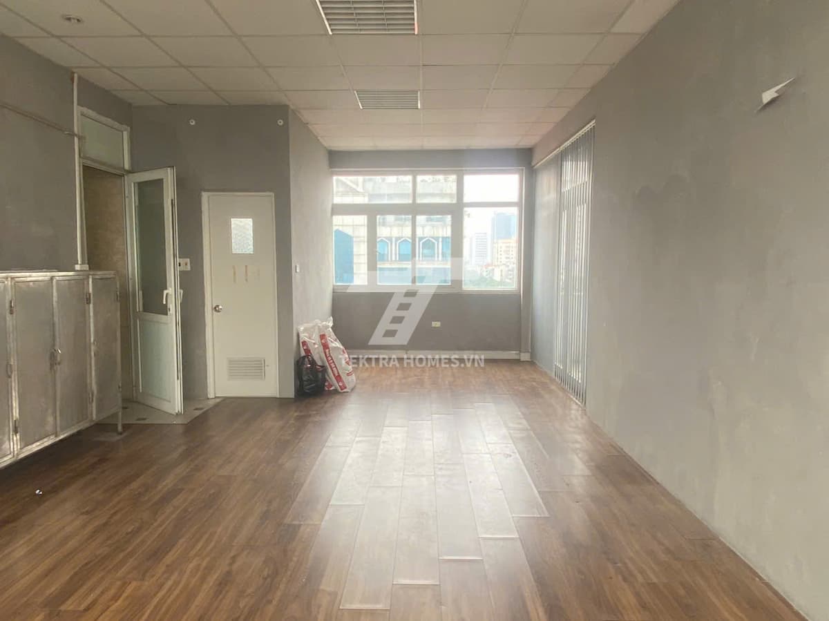 Cho thuê văn phòng mặt đường Hoàng Quốc Việt