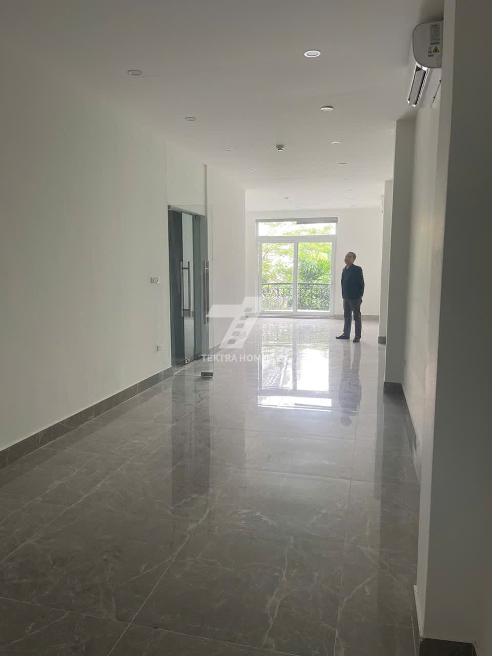 Cho thuê nhà nguyên căn Dịch Vọng Hậu