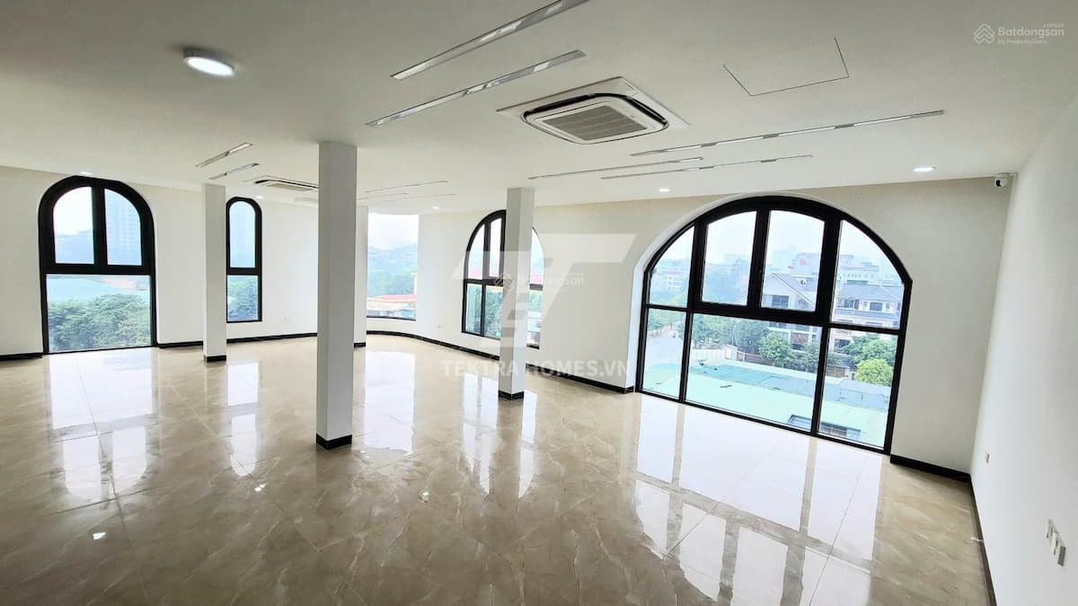 Cho thuê văn phòng mới đẹp phố Yên Xá
