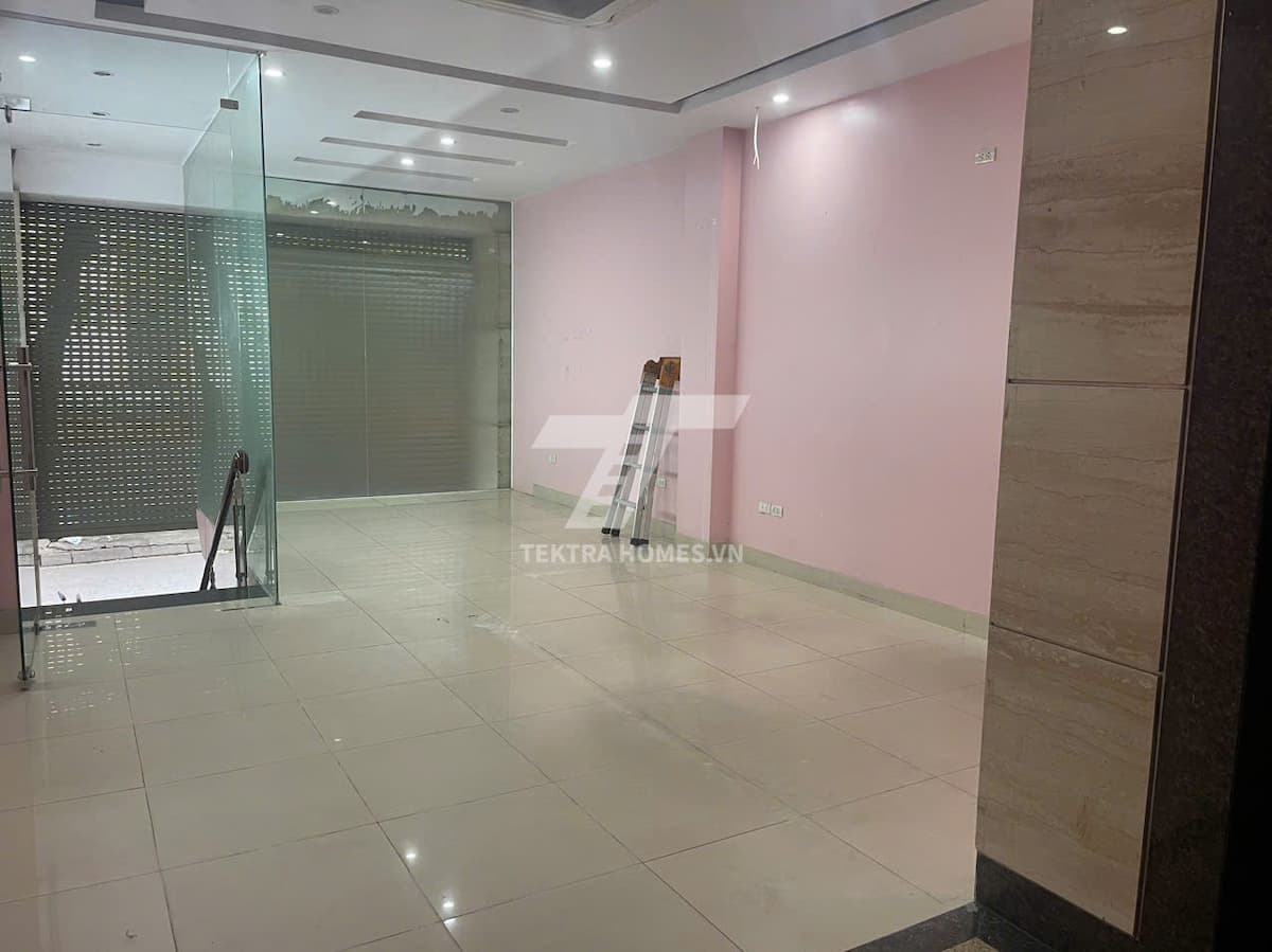 Cho thuê văn phòng phố Hoàng Ngân.