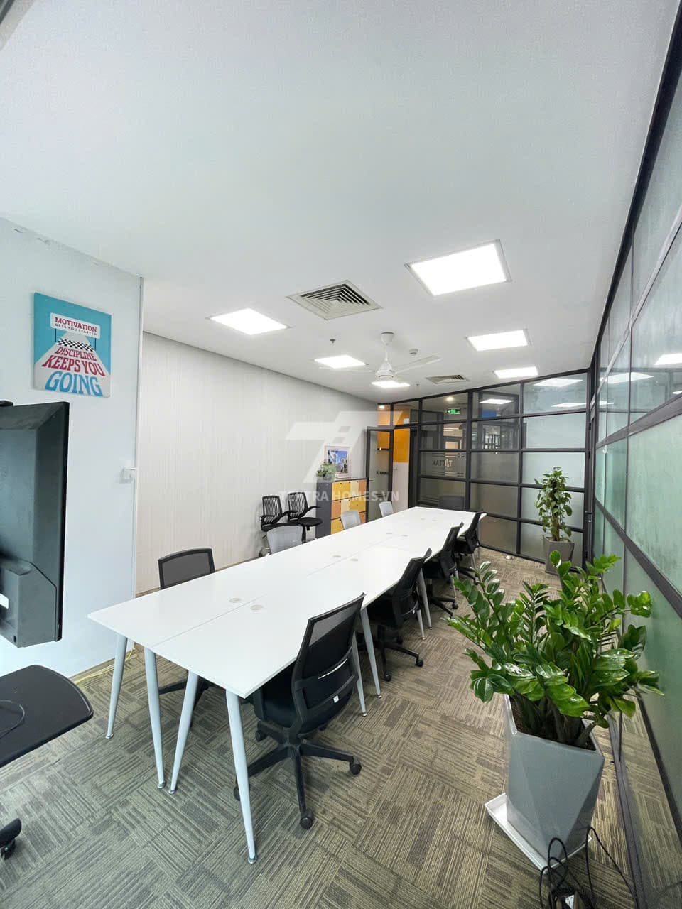 Cho thuê văn phòng trọn gói sang trọng tòa Diamond Flower