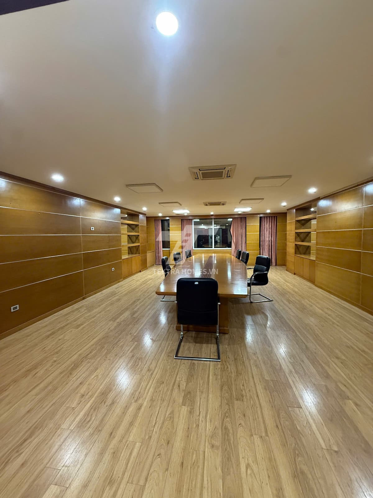 Cho thuê văn phòng 80m2 đường Lê Đức Thọ