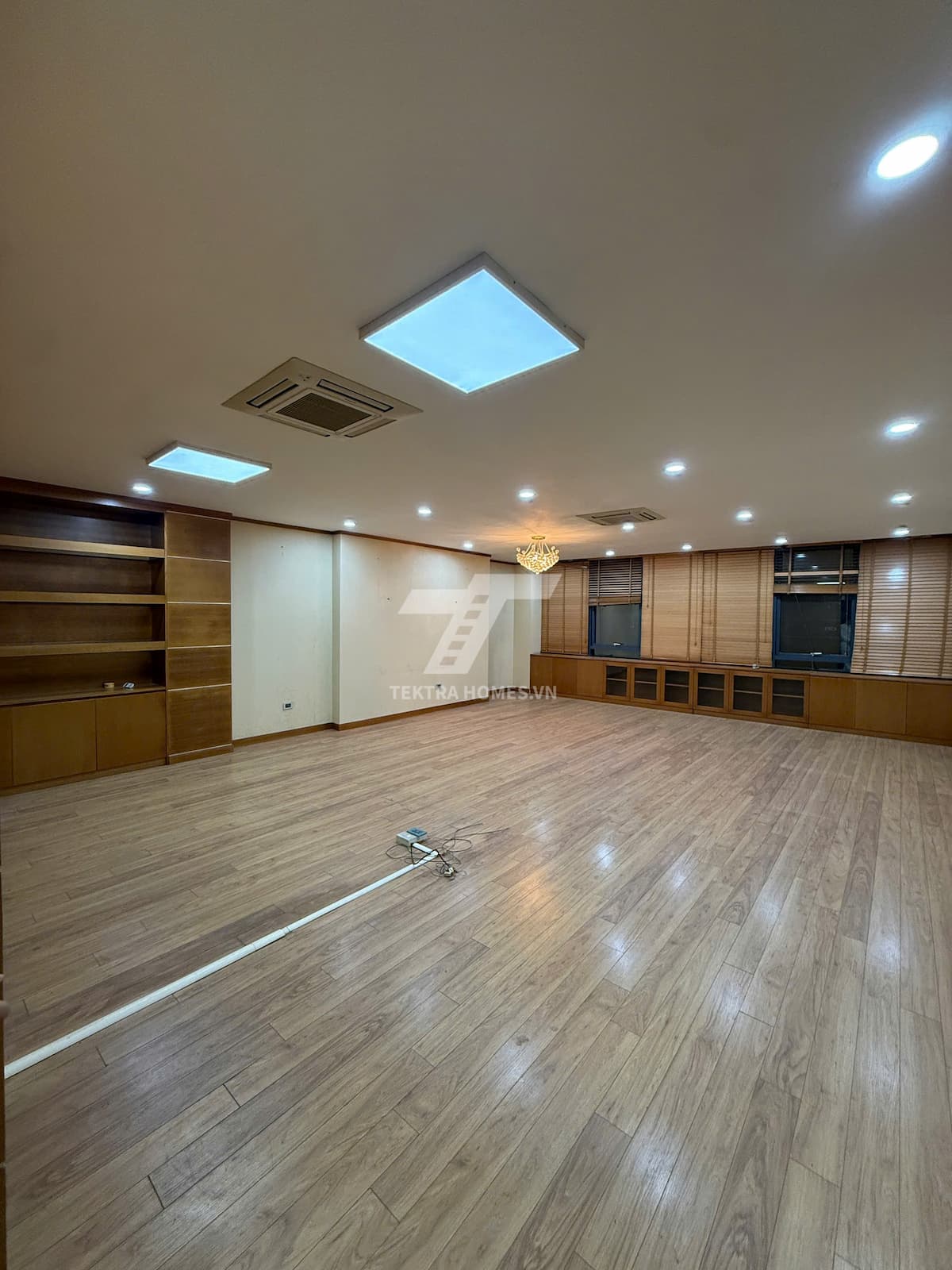 Cho thuê văn phòng 80m2 đường Lê Đức Thọ