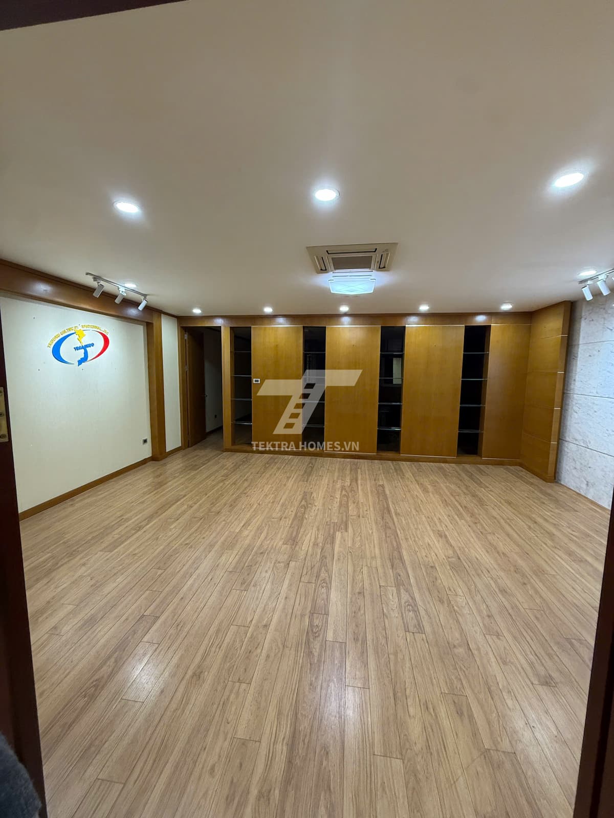 Cho thuê văn phòng 80m2 đường Lê Đức Thọ