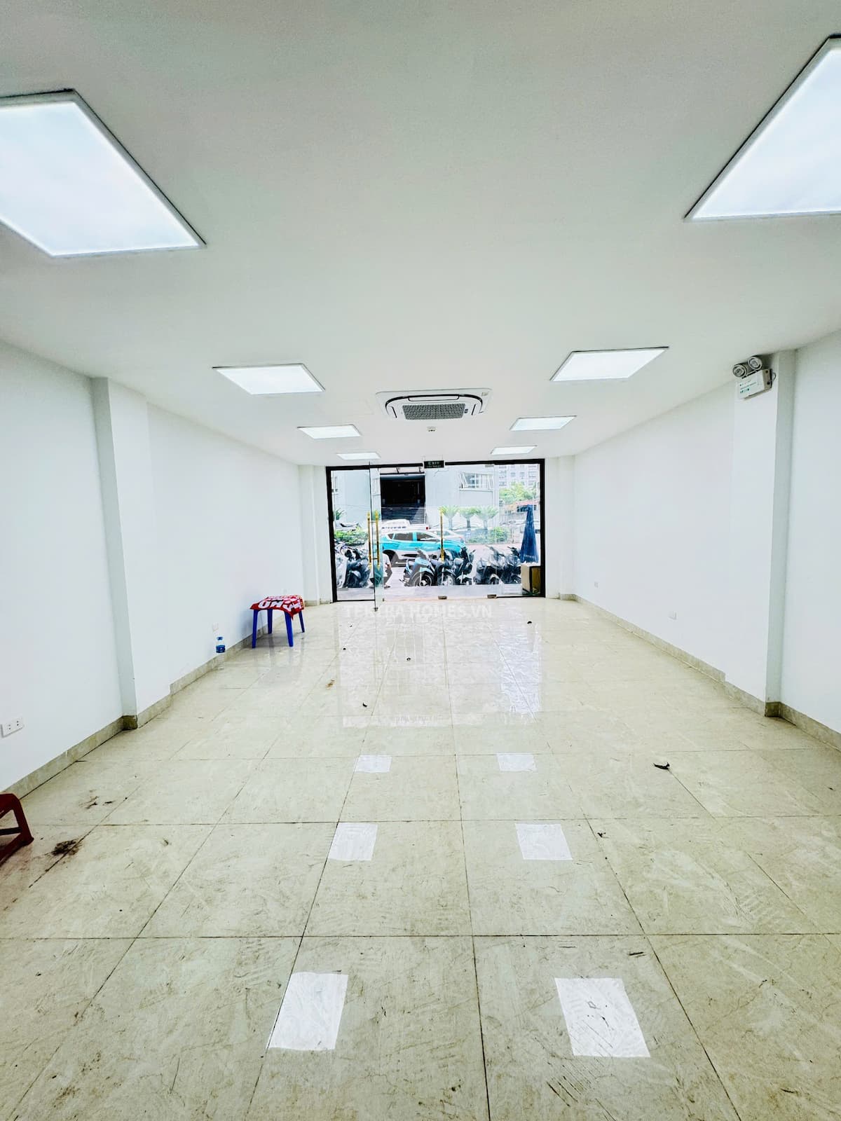 Cho thuê văn phòng mới mặt đường Nguyễn Tuân