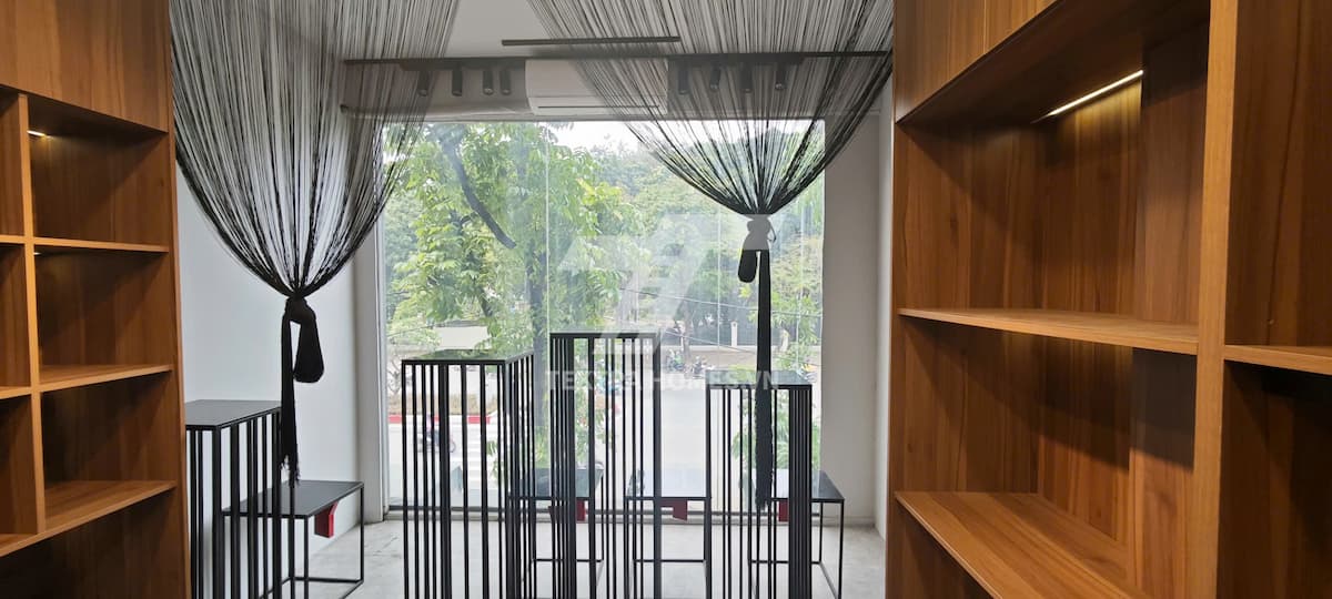 Cho thuê mặt bằng kinh doanh Cầu Giấy | 99 Hoàng Quốc Việt