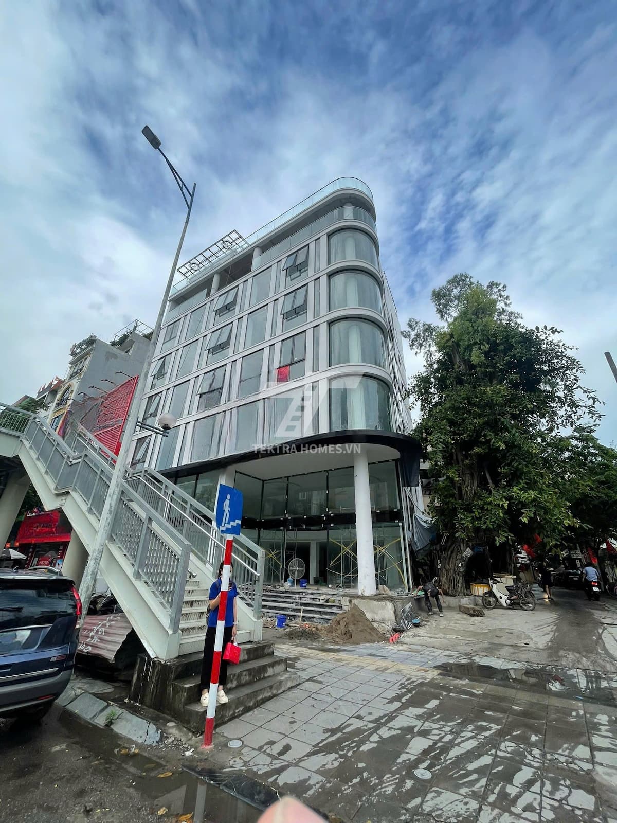 Cho thuê văn phòng siêu đẹp phố Nguyễn Văn HUyên